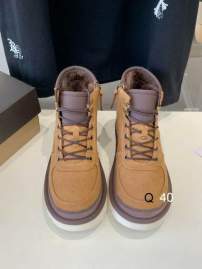 Picture of UGG Shoes _SKUUGGsz39-44HX100119899